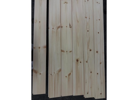 Boazeria, panel sosnowy klasa A/B/C 112x15 /3,54 do wnętrz wilgotność około 8-10%
